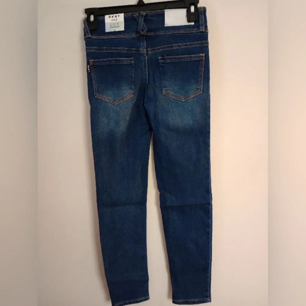 NWT DKNY Dark Wash Stretch Denim Skinny Jeans Size 12
